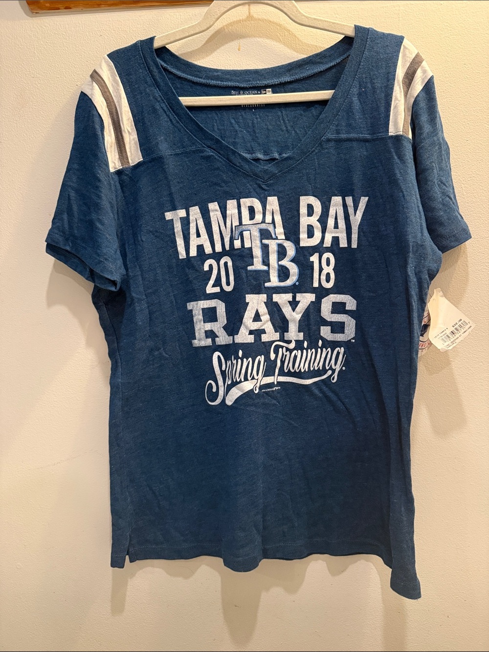 5th & Ocean Tampa Bay Rays Graphic V-Neck Tee.
